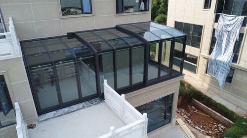 latest company news about How Retractable Sunrooms Solve the Illegal Construction Problem