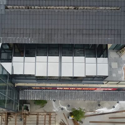 Good price Contemporary Retractable Extendable Outdoor Glass Mobile Sunroom with Ground Covering Enclosed Roof for Apartment Park Courtyard online